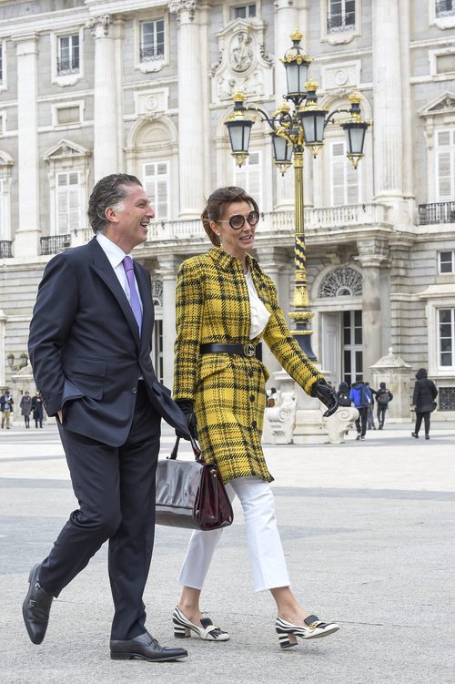 Elías Sacal y Mar Flores, muy cómplices por las calles de Madrid