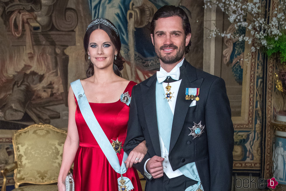 Carlos Felipe de Suecia y Sofia Hellqvist en un acto oficial tras anunciar su embarazo