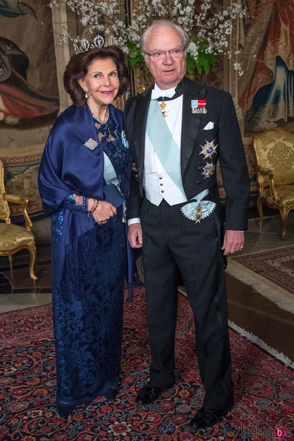 El Rey Carlos Gustavo y la Reina Silvia de Suecia en un acto oficial en el Palacio Real de Estocolmo