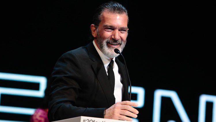 Antonio Banderas da un emotivo discurso tras recibir la Biznaga de Oro de Honor en Málaga