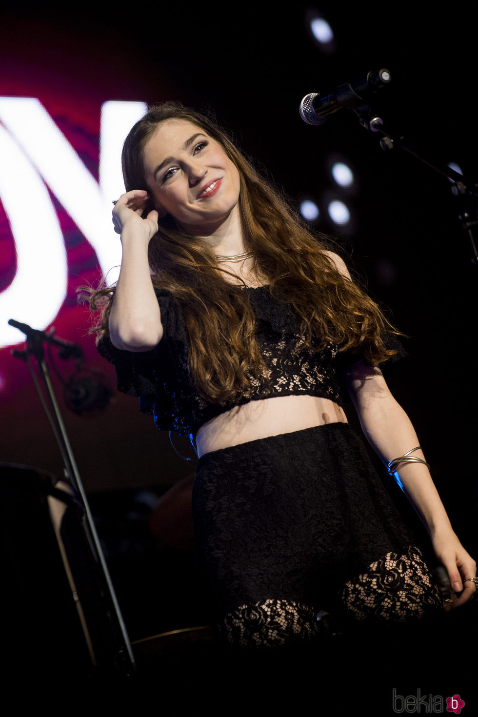 Birdy en el concierto de la noche de Cadena 100