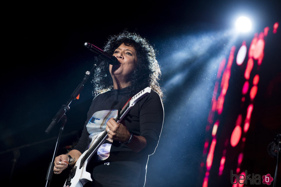 Rosana en el concierto de la noche de Cadena 100