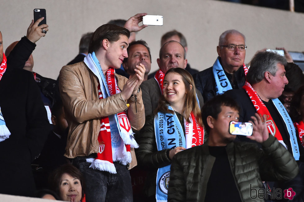 Alexandra de Hannover y su novio Ben-Sylvester en un partido de la Champions League