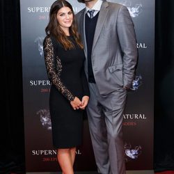 Jared Padalecki junto a Genevieve Cortese