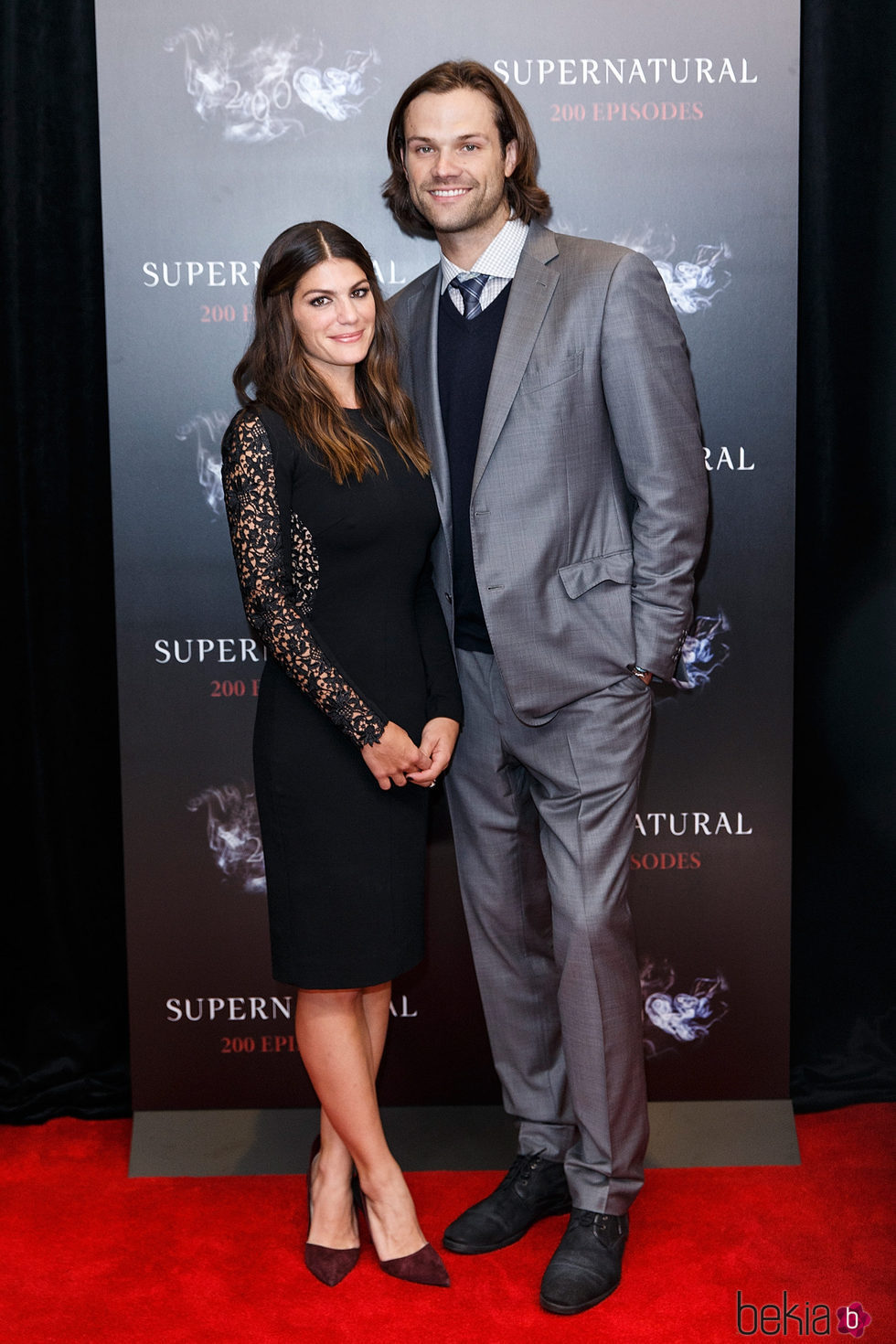 Jared Padalecki junto a Genevieve Cortese