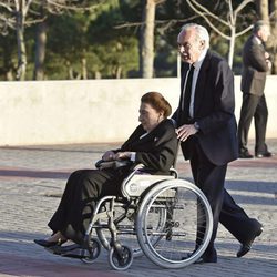 Carlos Zurita y la Infanta Margarita en la capilla ardiente de Alicia de Borbón-Parma