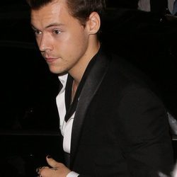 Harry Styles saliendo del evento Antoher Man en Londres