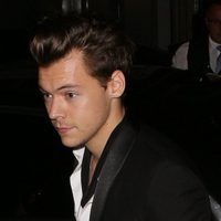 Harry Styles saliendo del evento Antoher Man en Londres