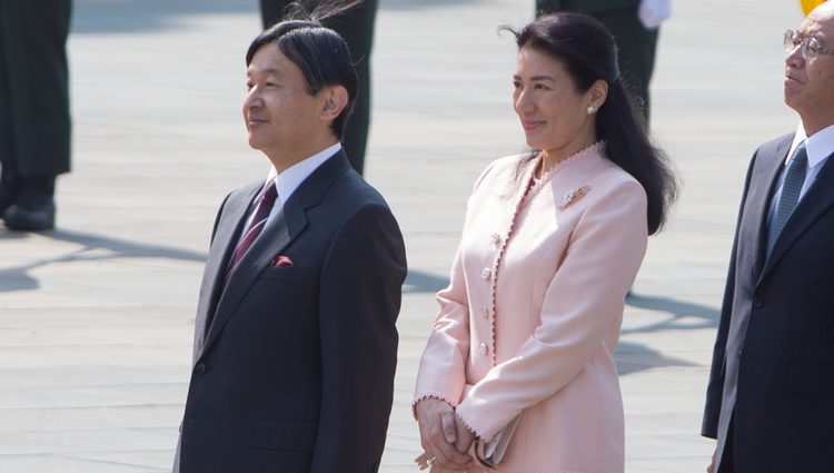 Naruhito y Masako de Japón en la ceremonia de bienvenida a los Reyes de España en el Palacio Imperial