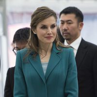 La Reina Letizia en su visita al templo Sengen Jinja en Japón