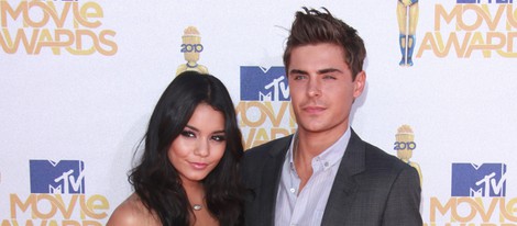 Zac Efron y Vanessa Hudgens, en 2010