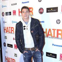 Adrián Lastra en el estreno del musical 'Hair' en Madrid