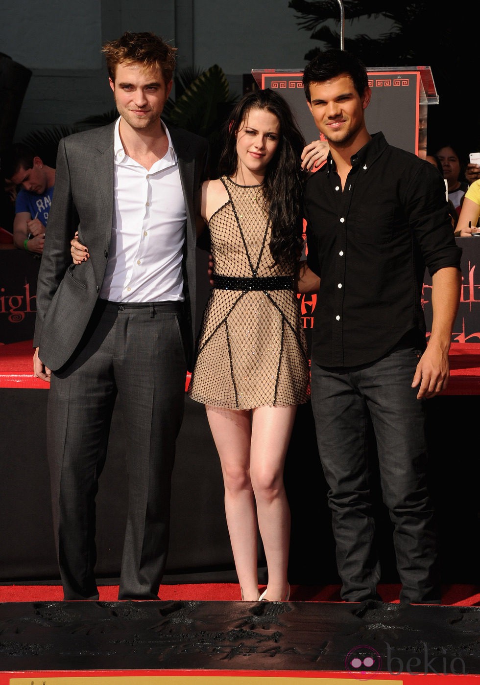 Kristen Stewart, Robert Pattinson y Taylor Lautner en el Teatro Chino de Los Ángeles