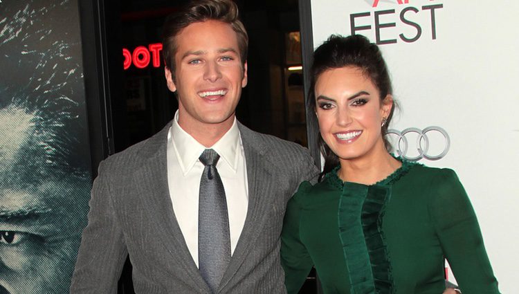 Armie Hammer y Elizabeth Chambers en la premiere de 'J. Edgar' en Los Angeles