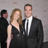 James Van Der Beek y Kimberly Brook en la gala homenaje a Clint Eastwood en Los Angeles