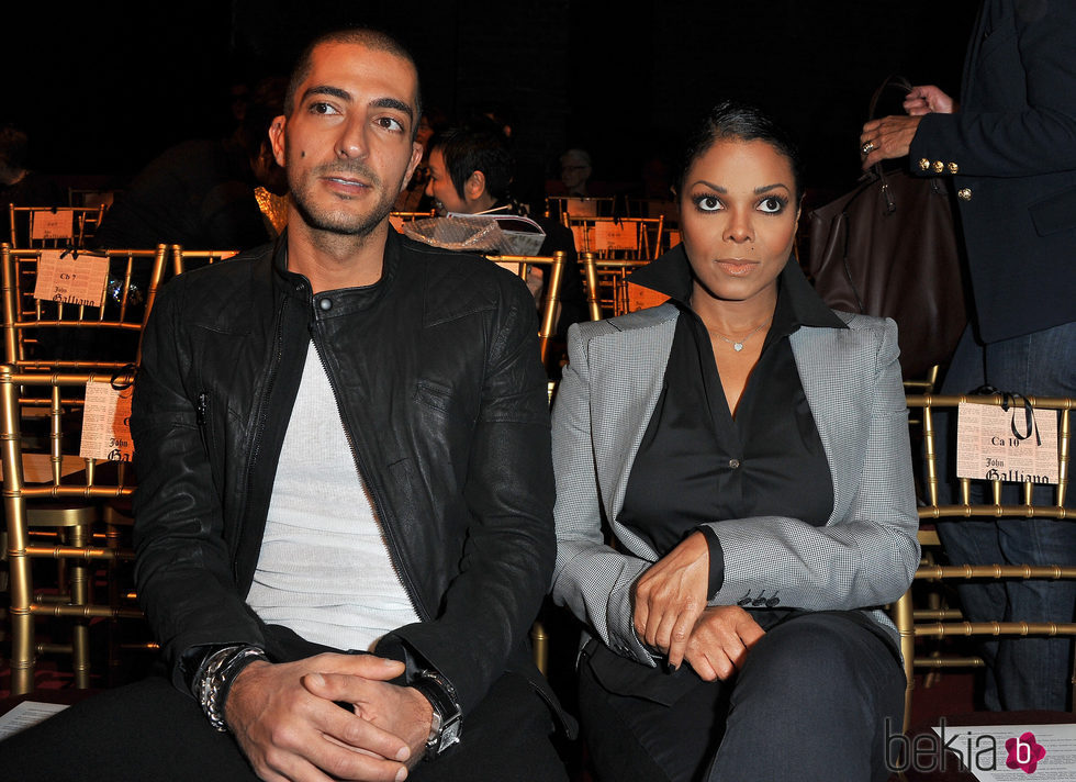 Janet Jackson y Wissam al Mana en el front row de la Semana de la Moda de París primavera/verano 2011