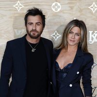 Jennifer Aniston y Justin Theroux en la fiesta de Louis Vuitton en París