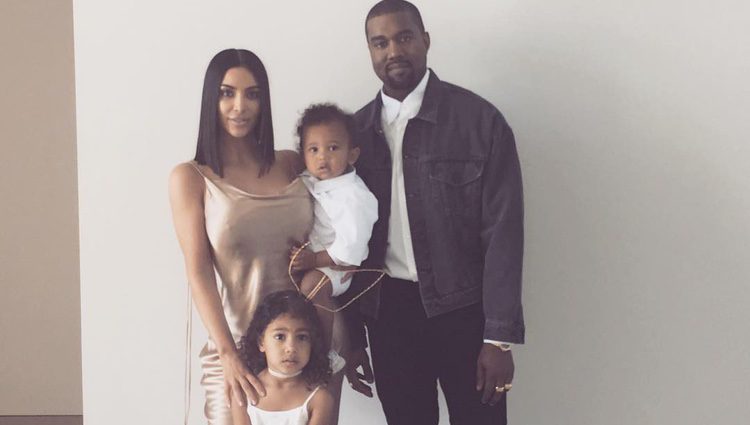 La familia West-Kardashian disfrutan de la Pascua