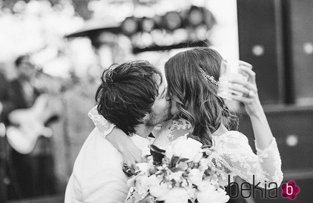 Nikki Reed celebra su segundo aniversario de boda con Ian Somerhalder