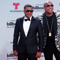 Gente de Zona en la alfombra roja de los Billboard Latinos 2017