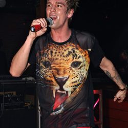 Aaron Carter durante uno de sus conciertos en Vancouver