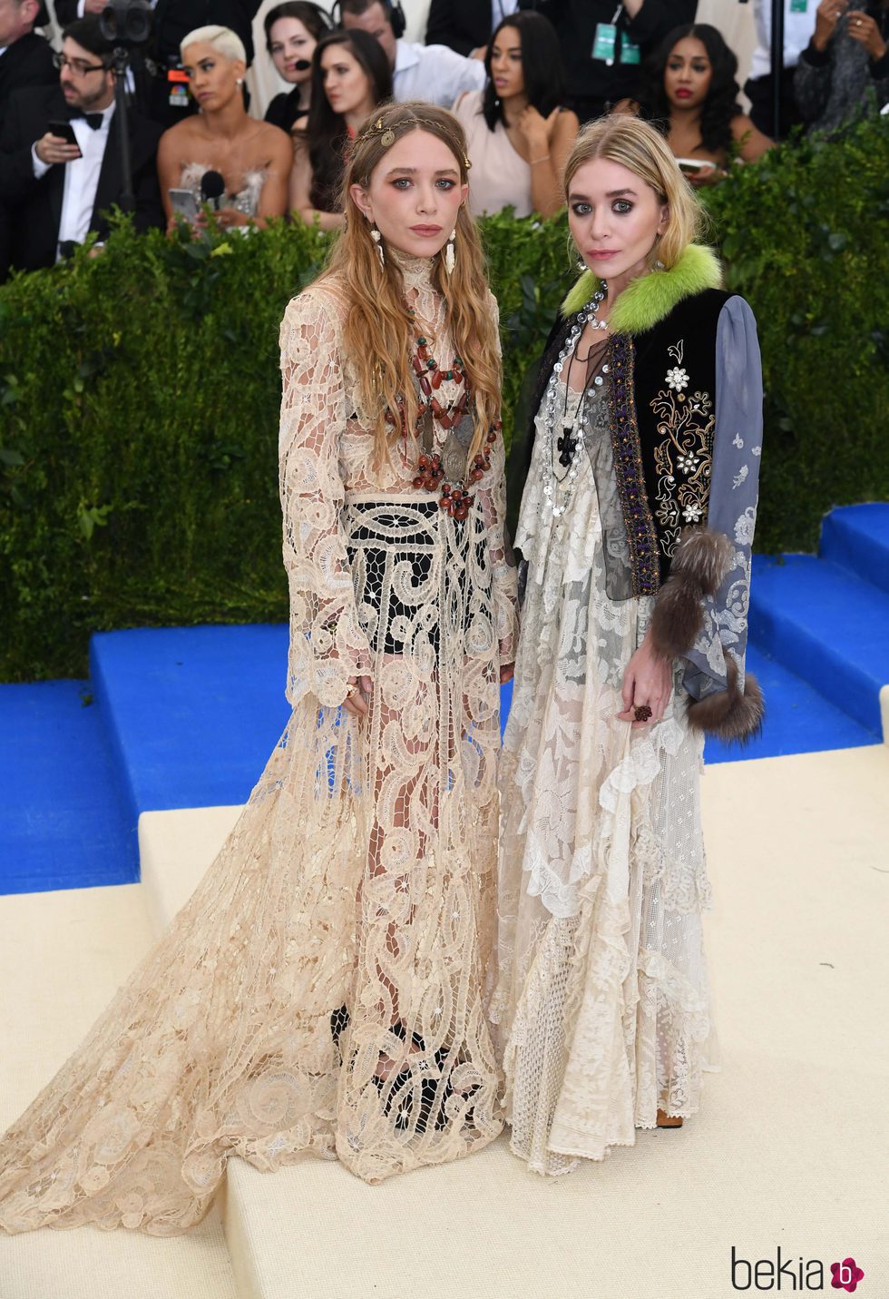 Mary-Kate y Ashley Olsen en la Gala MET 2017