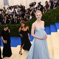 Elle Fanning en la gala MET 2017