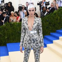 Cara Delevingne en la Gala MET 2017