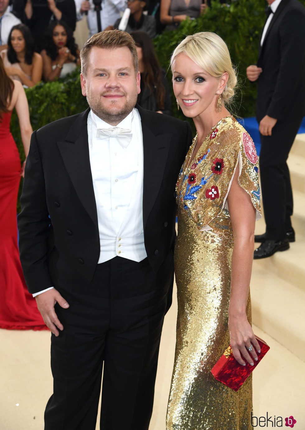 James Corden y Julia Carey en la Gala MET 2017