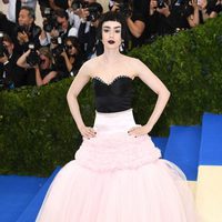 Lily Collins en la Gala MET 2017