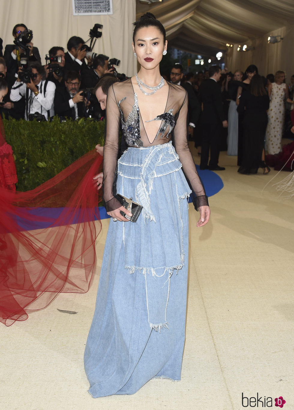 Liu Wen en la Gala MET 2017