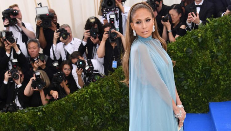 Jennifer Lopez en la Gala MET 2017