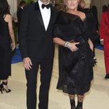 Hugh Jackman y Deborra-Lee Furness en la Gala MET 2017