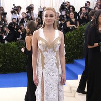 Sophie Turner en la Gala MET 2017