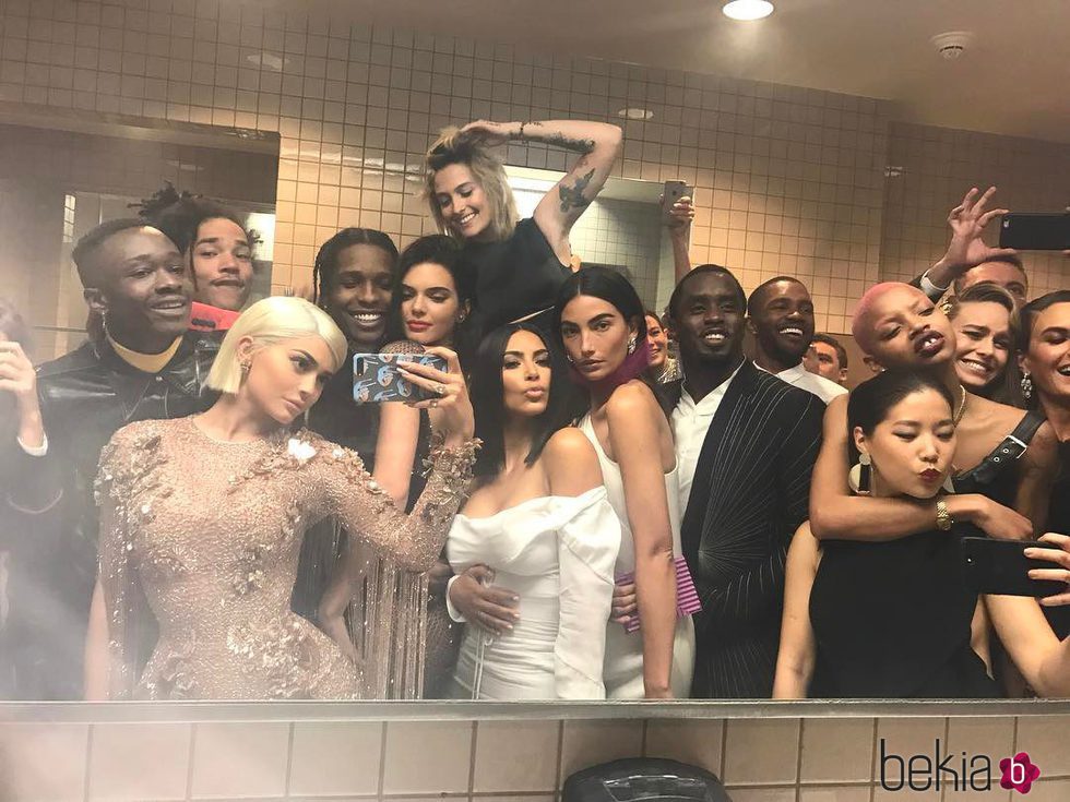 Kylie y Kendall Jenner, A$AP Rocky, Kim Kardashian o Lily Aldridge, disfrutando de la gala del MET 2017