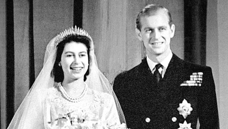 Foto oficial de la boda de la Reina Isabel y el Duque de Edimburgo en 1947