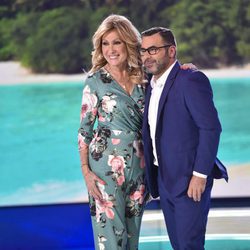 Rosa Benito y Jorge Javier Vázquez en 'Supervivientes: Tierra de Nadie'