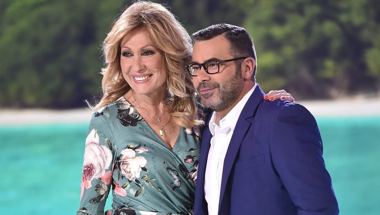 Rosa Benito y Jorge Javier Vázquez en 'Supervivientes: Tierra de Nadie'