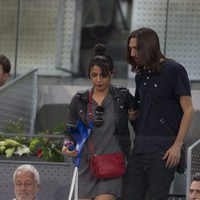 Juan Carmona ayuda a Sara Verdasco durante la Mutua Madrid Open 2017