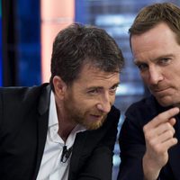 Pablo Motos y Michel Fassbender de confidencias en 'El Hormiguero'