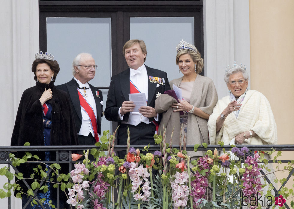 Los Reyes de Suecia, los Reyes de Holanda y Astrid de Noruega en el 80 cumpleaños de Harald y Sonia de Noruega