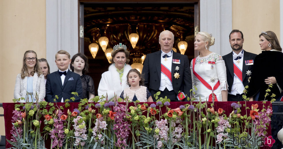 La Familia Real Noruega en el 80 cumpleaños de Harald y Sonia de Noruega