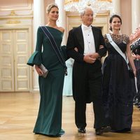 Tatiana de Grecia y Sofia Hellqvist en una cena de gala por el 80 cumpleaños de los Reyes de Noruega