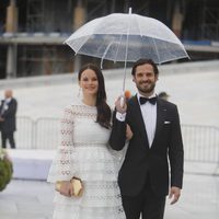 Carlos Felipe de Suecia y Sofia Hellqvist en la cena en honor a los Reyes de Noruega por su 80 cumpleaños