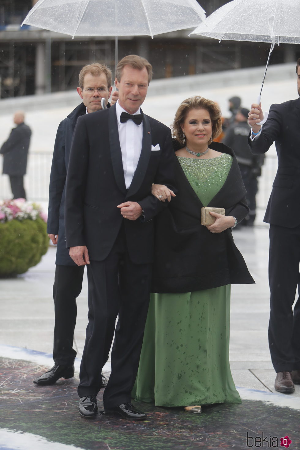 Enrique y María Teresa de Luxemburgo en la cena en honor a los Reyes de Noruega por su 80 cumpleaños