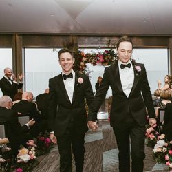 Jim Parsons se casa con Todd Spiewak