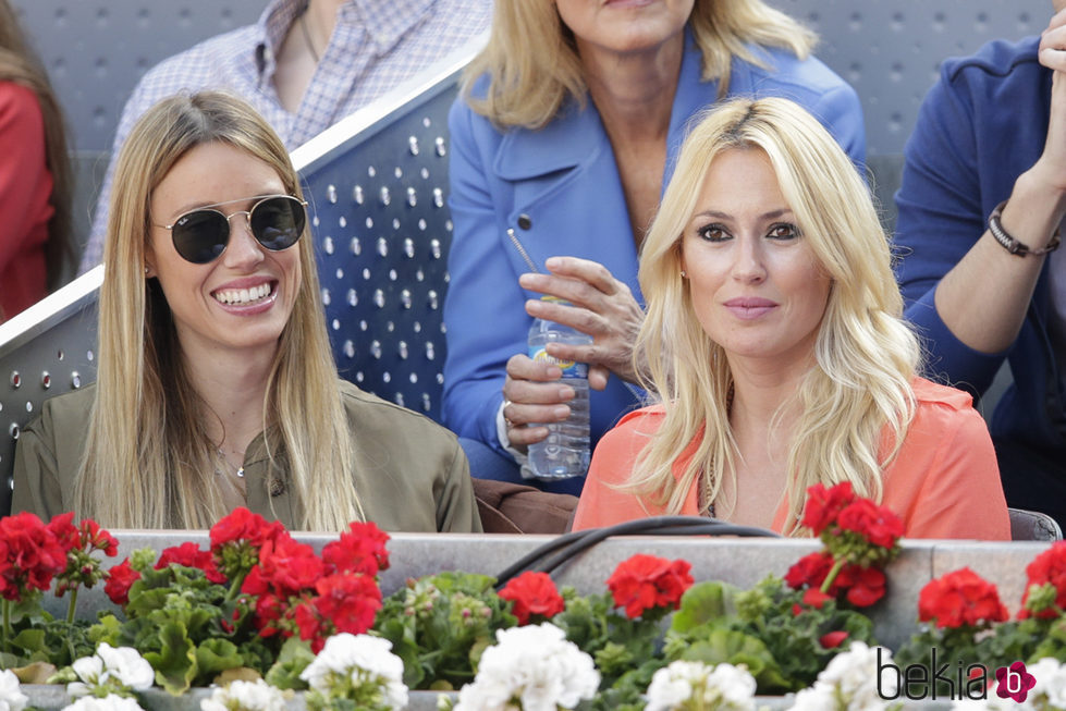 María Isabel Nadal y Carolina Cerezuela en el Open de Madrid 2017