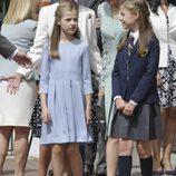 La Infanta Sofía con la Princesa Leonor, la Reina Letizia, la Reina Sofía y Ana Togores en su Comunión