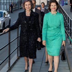 La Reina Sofía y Silvia de Suecia en una cena en Estocolmo