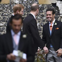 Los Príncipes Guillermo y Harry con Spencer Matthews en la boda de Pippa Middleton y James Matthews